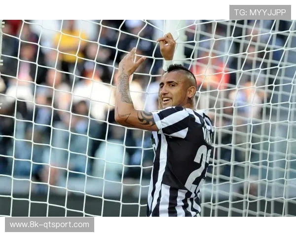 佛罗伦萨更衣室沉默抗议，俱乐部管理层面临重组压力